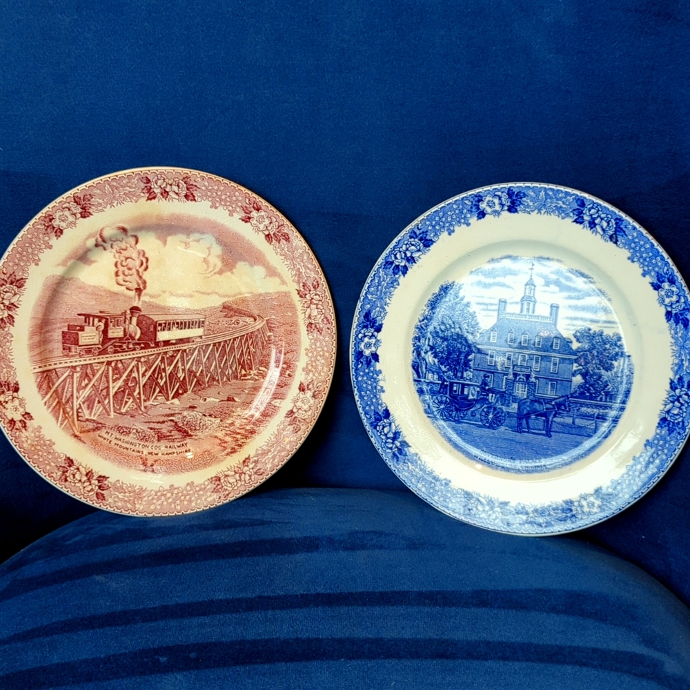 Old English Staffordshire Ware set of two souvenir state plates